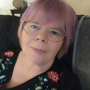 Meet your Posher, Debra